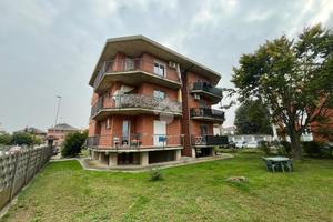 5 LOCALI A BRUINO