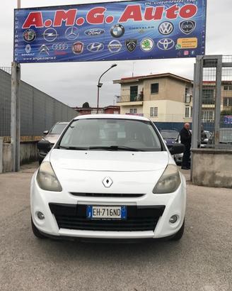 Renault Clio 1.2 75 CV 55 KW 16V 3 porte Live!