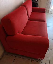 Divano tre posti 