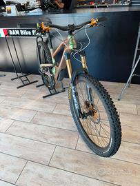 Bicicletta Enduro Cannondale Jekyll Taglia M