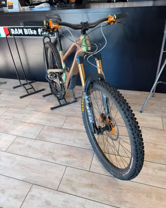Bicicletta Enduro Cannondale Jekyll Taglia M