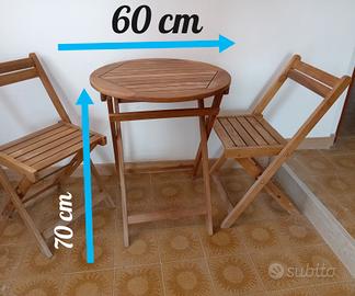 Tavolo e sedie da giardino 