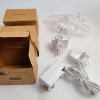 3 alimentatori Kramer bianco presa verde 5V 2A