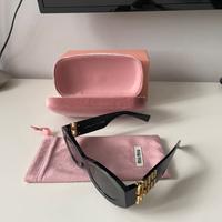 Occhiali da sole Miu Miu da donna - Set completo