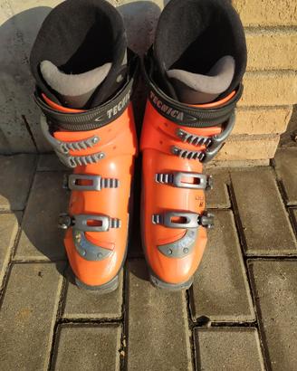 scarponi da sci da uomo  marca tecnica