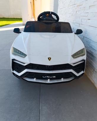  macchina Lamborghini come nuova