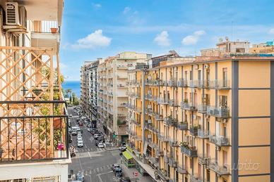 Luminoso appartamento in Viale Ionio