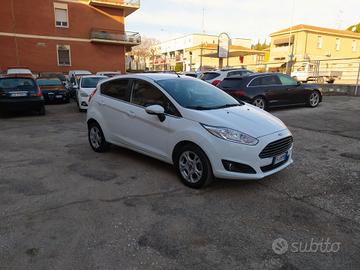 Ford Fiesta 1.4 5 porte Bz.- GPL Black & White Edi