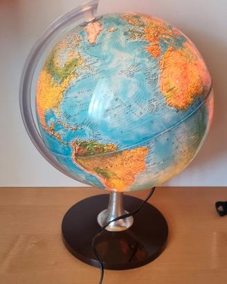 Mappamondo vintage retroilluminato da tavolo
