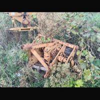 Scavafossi e motovanga aratro