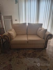 Regal0 pianola credenza soggiorno divano