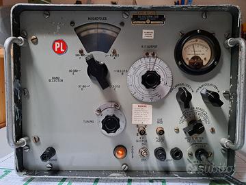 Generatore segnali RF AN/URM-26B vintage US NAVY