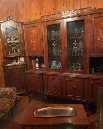 CREDENZA CON INTARSI