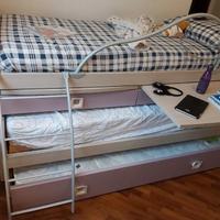 LETTO TRIPLO CON SCRIVANIE