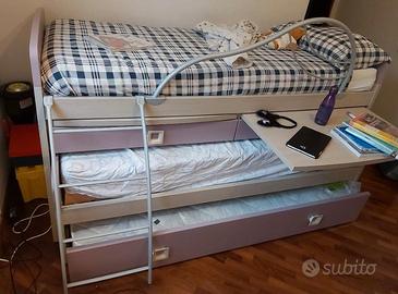 LETTO TRIPLO CON SCRIVANIE