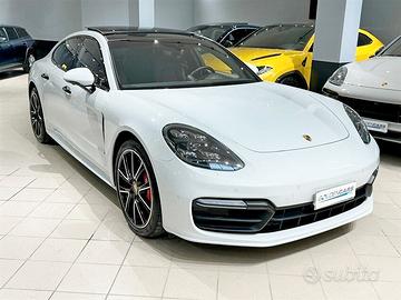 Porsche Panamera 4.0 Turbo