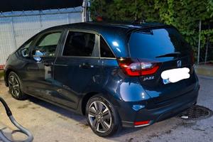 Honda Jazz e:HEV Advance 2025 – Solo 2.500 km, par