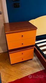 Coppia di comodini per camera da letto