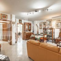 Villa a schiera con giardino