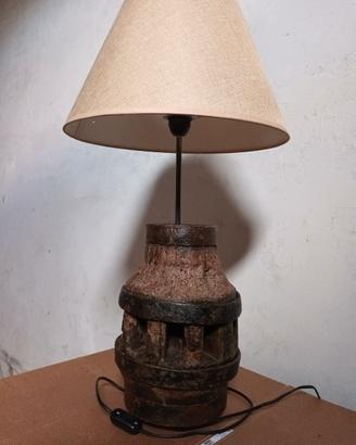 Lampada in legno 