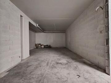  garage doppio condominio signorile 