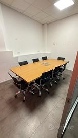 Tavolo e sedie Sala Riunioni