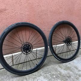 Ruote CRD351 dt swiss in carbonio