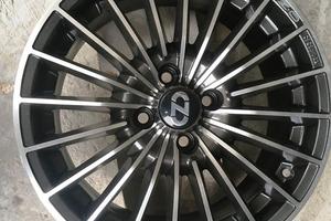 Cerchi OZ per 500 Abarth 7J x 16 H2.