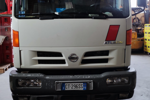 Camion nissan atleon 80.14