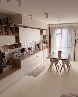 Appartamento 85 mq con garage doppio