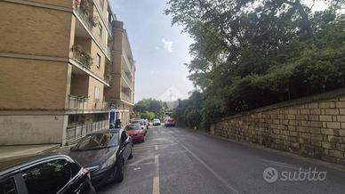 NEGOZIO A NAPOLI