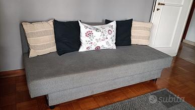 Divano letto con contenitore Ikea