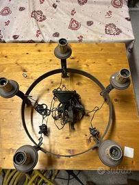 Lampadario in ferro battuto vintage