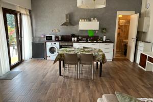 CLUSONE taverna piano terra 4 posti letto