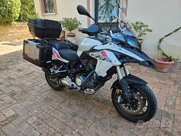 Benelli TRK 502 stradale