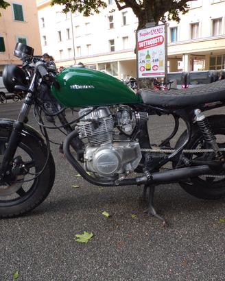 MOTO HONDA CB400 N T HAWK III DEL 1981