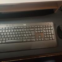 Kit Mouse e Tastiera Logitech K540