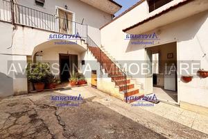 Porzione di cortile semindipendente