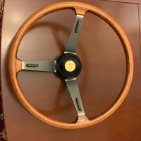 Alfa Romeo volante Hellebore 2000 berlina