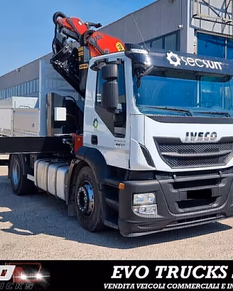 IVECO STRALIS 310 CON GRU PALFINGER