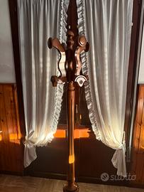 Appendi abiti in legno antico