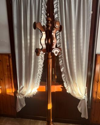 Appendi abiti in legno antico