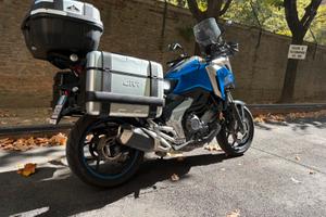 Honda Nc750x blu anno 2021