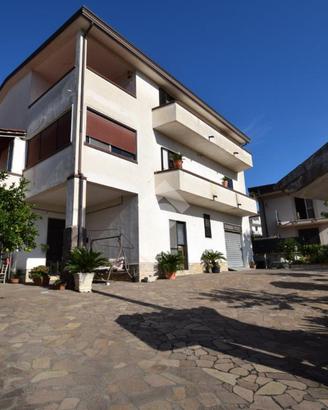 VILLA SINGOLA A SANT'AGATA DE' GOTI