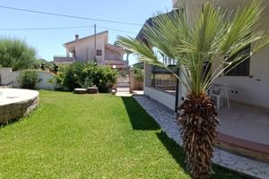 Villa Di Loro, piscina, AguaBeach Brizò