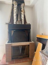 Camino con sistema di ventilazione nelle stanze