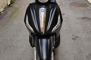 Piaggio Beverly Police