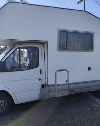 Camper mansardato Ford Transit Rimor 2.5 TD