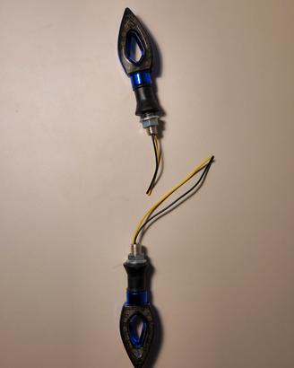Coppia frecce LED Moto/ Scooter universali M8