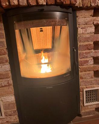 Stufa pellet canalizzabile